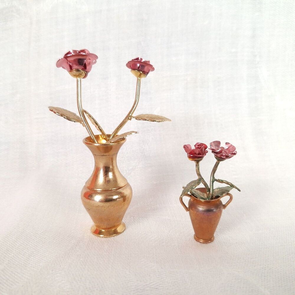 Lot of 2 Vintage Miniature Brass Vases Pink Metal Roses Dollhouse Decor 2.5,1.5"